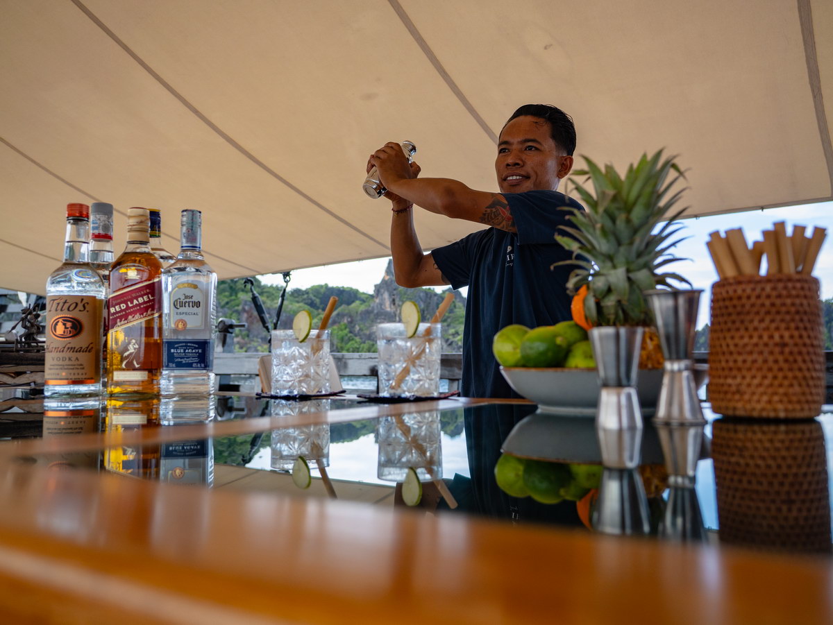 Cocktail Bar Cocktail Bar