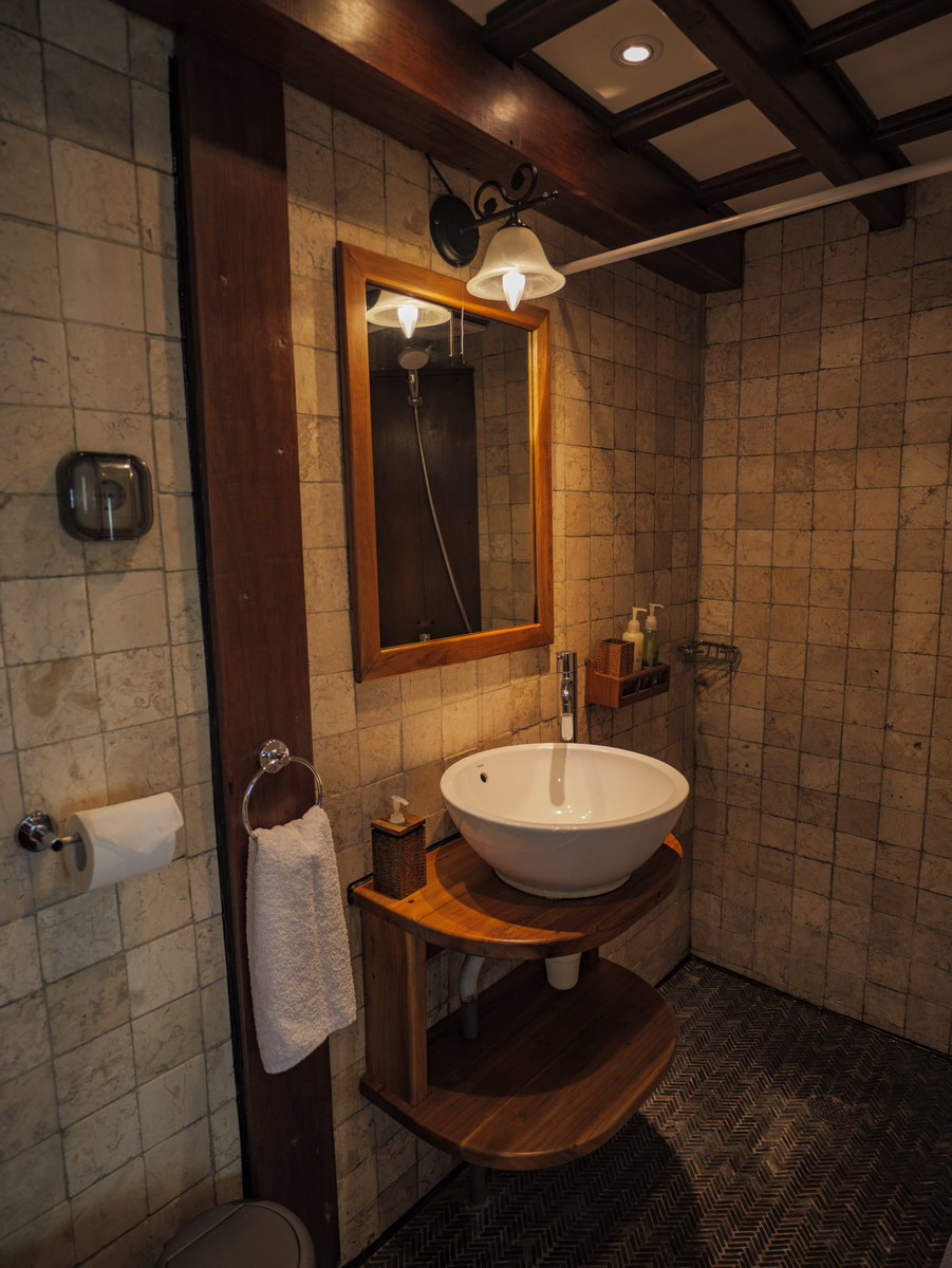 Oberdeckkabine Bad Oberdeckkabine Bad