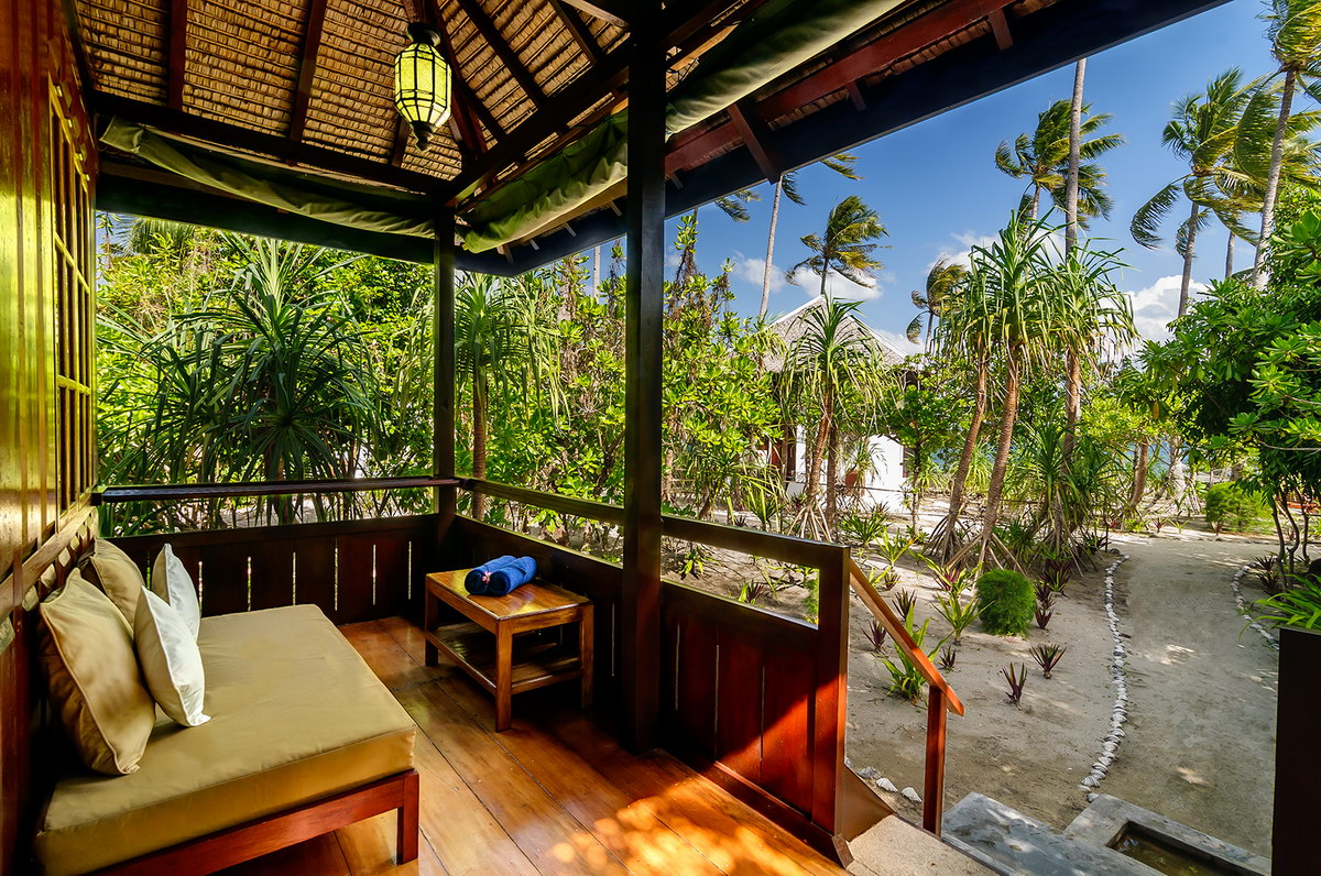 Palm Bungalow Palm Bungalow