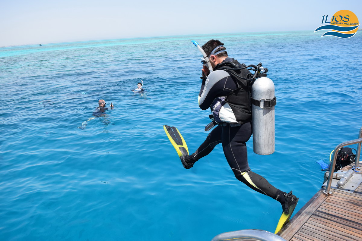 Tauchen mit dem Ilios Dive Club Tauchen mit dem Ilios Dive Club