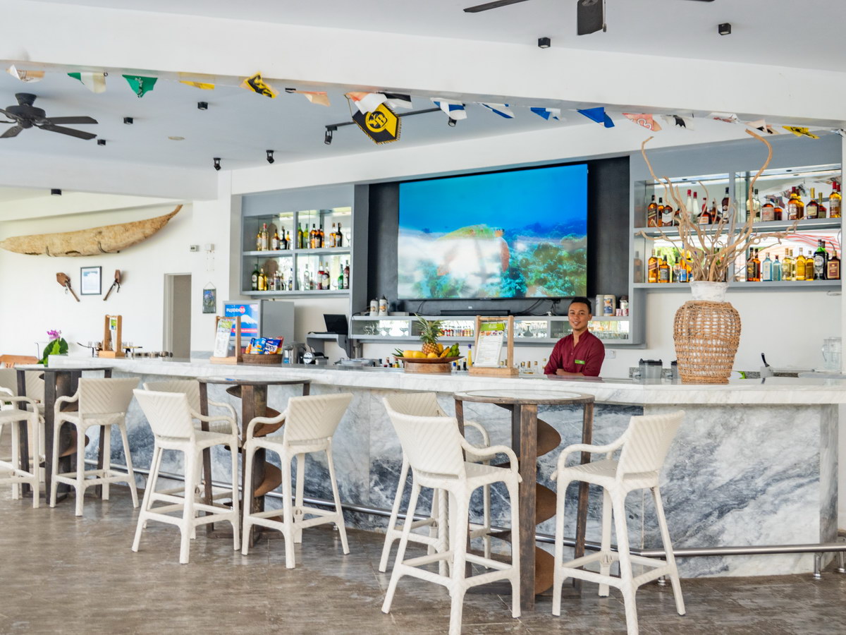 Bar Bar